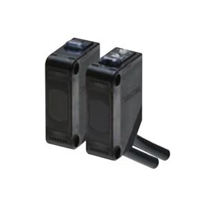 欧姆龙 E3Z系列 E3Z-T87 检测距离30m PNP NO 对射式光电开关