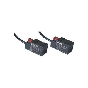 欧姆龙 E2B-S08LS02-MC-B1 PNP输出 2mm检测距离 DC10-30V 1500Hz 电感式接近开关